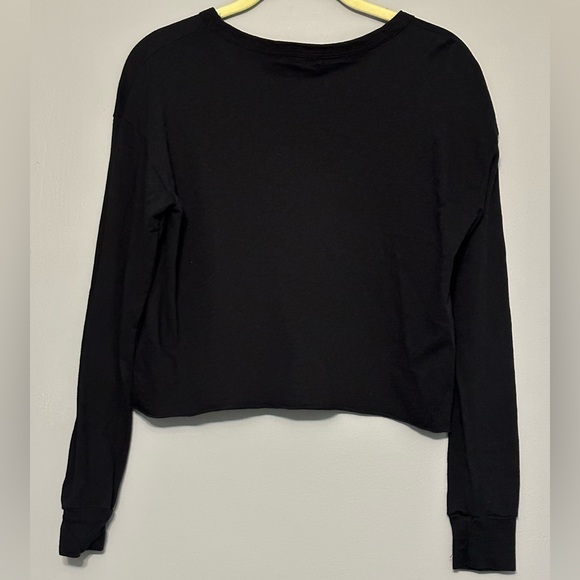 Forever 21 x ASPCA “expert snuggler” dog long sleeve crop top - Picture 3 of 5